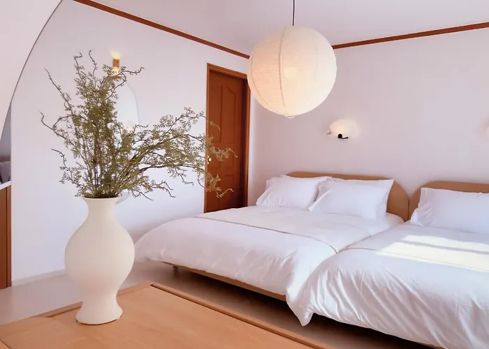 Joseon Calm, 1 Min To Station Near Hongdae, 3br, 5beds, 2baths Appartement *