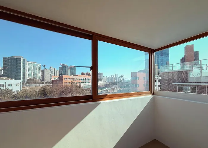 Appartement Joseon Calm, 1 Min To Station Near Hongdae, 3br, 5beds, 2baths