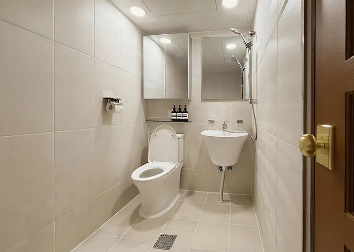 Appartement Joseon Calm, 1 Min To Station Near Hongdae, 3br, 5beds, 2baths *